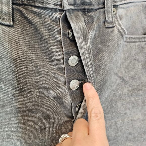 Gap Cheeky Short High-Rise Button Fly Denim Grey Acid 3" Inseam Shorts Size 8 - Picture 2 of 8